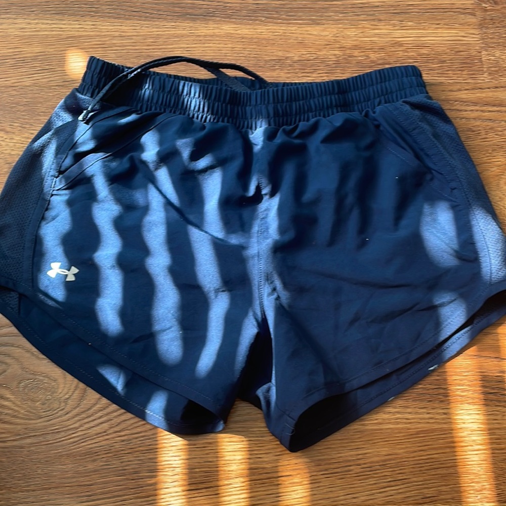 Under armor navy blue shorts!! size XS